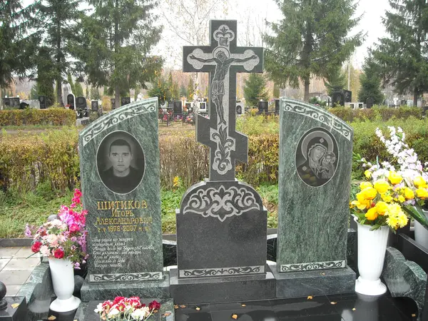 Памятник из гранита — работа Гранит62