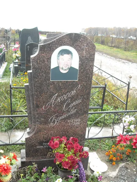 Памятник из гранита — работа Гранит62