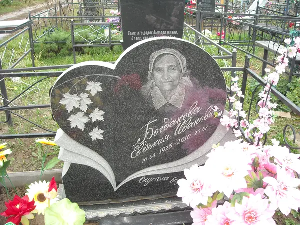 Памятник из гранита — работа Гранит62