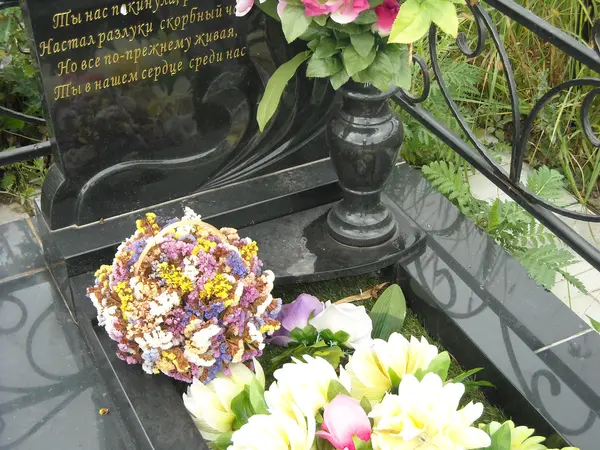 Памятник из гранита — работа Гранит62