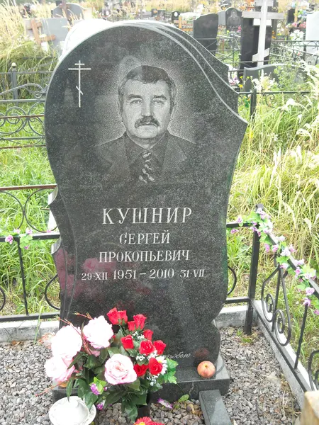 Памятник из гранита — работа Гранит62