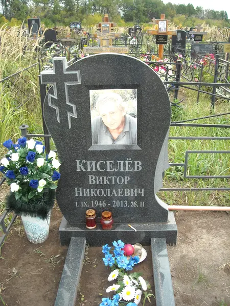 Памятник из гранита — работа Гранит62