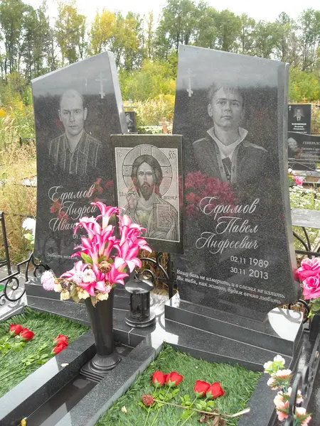 Памятник из гранита — работа Гранит62