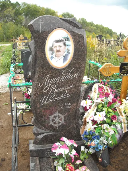 Памятник из гранита — работа Гранит62